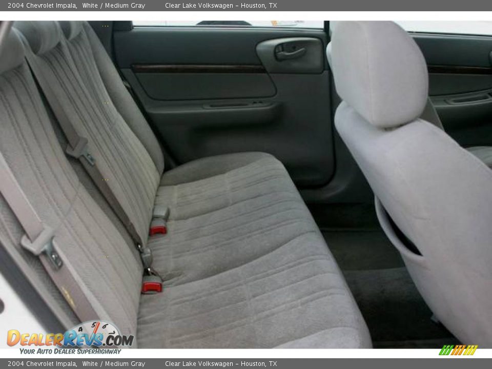 2004 Chevrolet Impala White / Medium Gray Photo #12