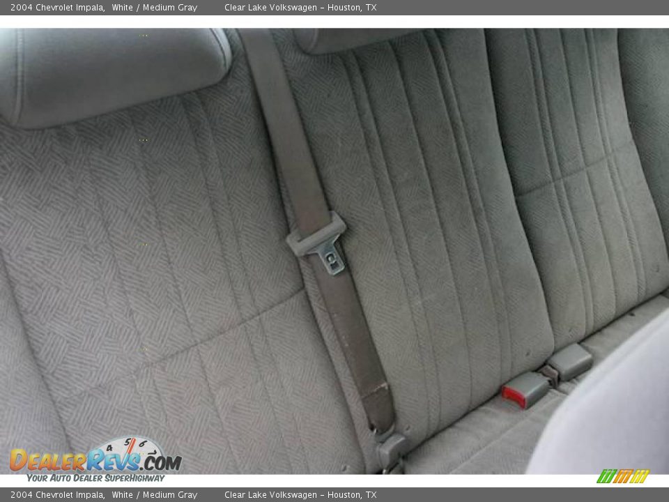 2004 Chevrolet Impala White / Medium Gray Photo #14
