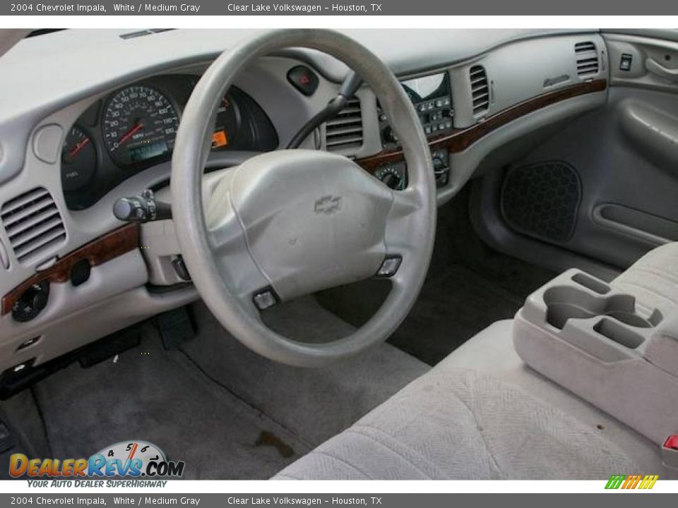 2004 Chevrolet Impala White / Medium Gray Photo #30