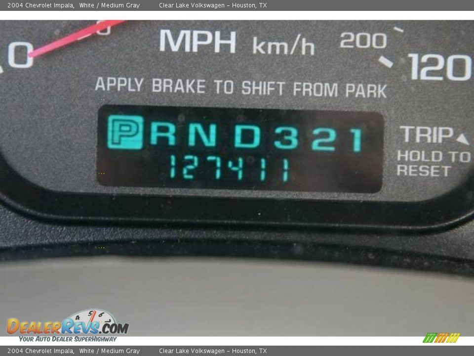 2004 Chevrolet Impala White / Medium Gray Photo #34