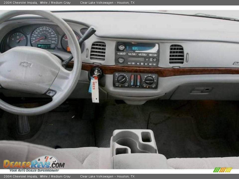 2004 Chevrolet Impala White / Medium Gray Photo #36