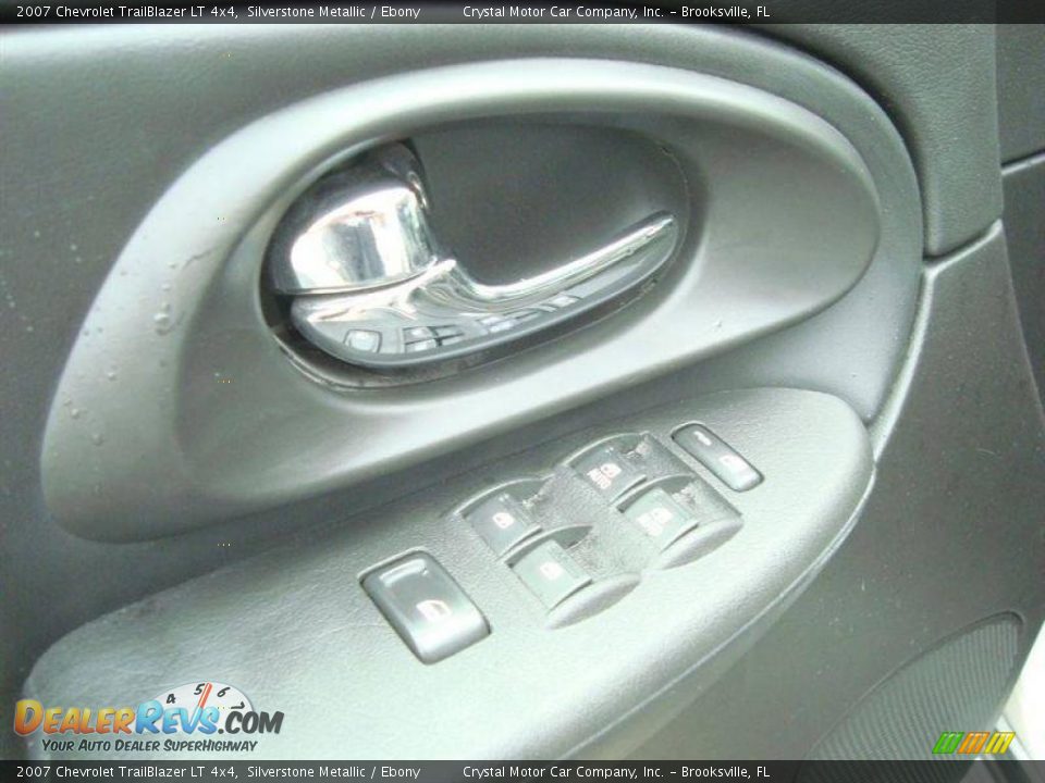 2007 Chevrolet TrailBlazer LT 4x4 Silverstone Metallic / Ebony Photo #17