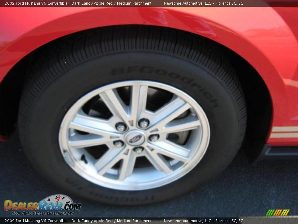 2009 Ford Mustang V6 Convertible Dark Candy Apple Red / Medium Parchment Photo #3