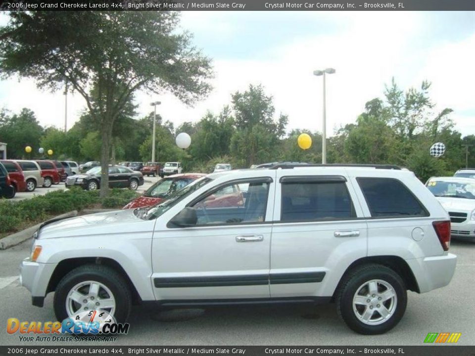 2006 Jeep Grand Cherokee Laredo 4x4 Bright Silver Metallic / Medium Slate Gray Photo #2