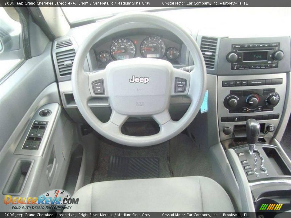 2006 Jeep Grand Cherokee Laredo 4x4 Bright Silver Metallic / Medium Slate Gray Photo #6