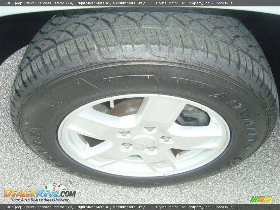 2006 Jeep Grand Cherokee Laredo 4x4 Bright Silver Metallic / Medium Slate Gray Photo #14