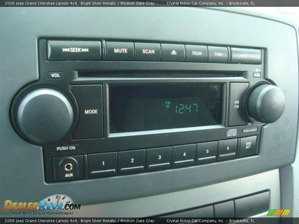2006 Jeep Grand Cherokee Laredo 4x4 Bright Silver Metallic / Medium Slate Gray Photo #19