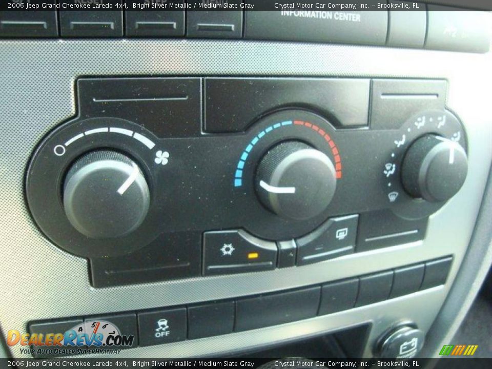 2006 Jeep Grand Cherokee Laredo 4x4 Bright Silver Metallic / Medium Slate Gray Photo #20