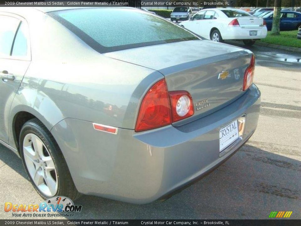 2009 Chevrolet Malibu LS Sedan Golden Pewter Metallic / Titanium Photo #7