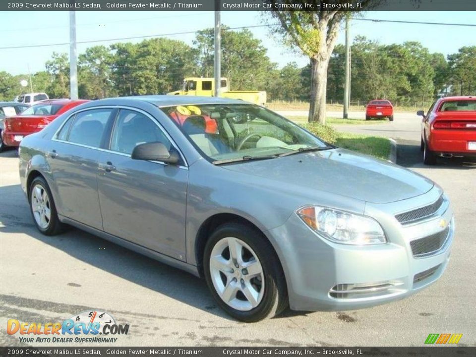 2009 Chevrolet Malibu LS Sedan Golden Pewter Metallic / Titanium Photo #10
