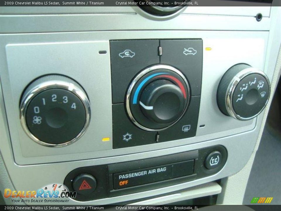 2009 Chevrolet Malibu LS Sedan Summit White / Titanium Photo #19