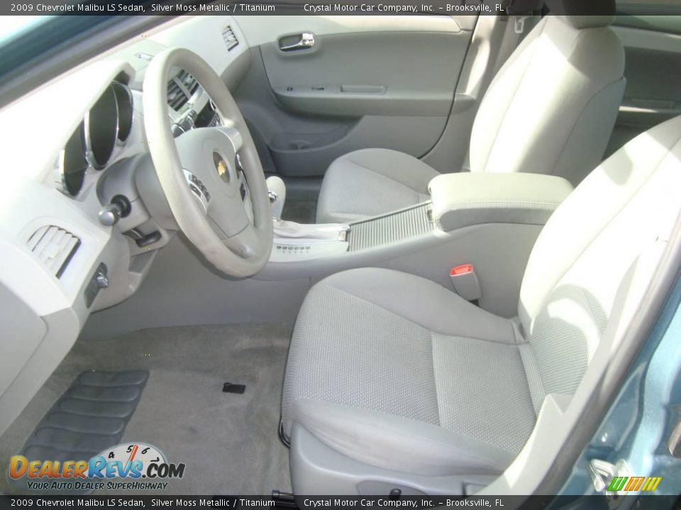 2009 Chevrolet Malibu LS Sedan Silver Moss Metallic / Titanium Photo #4