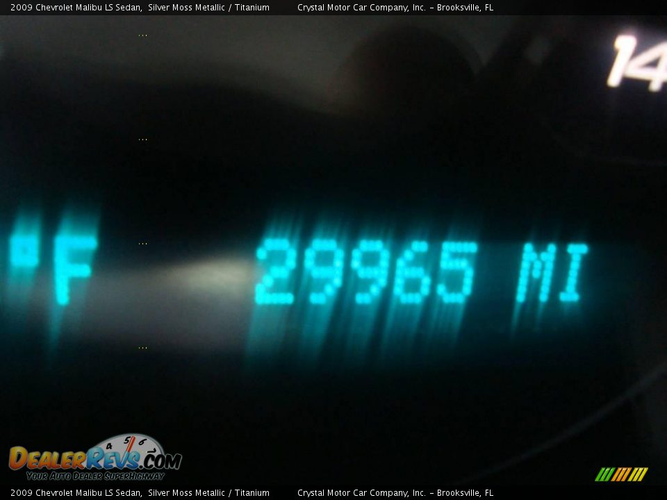 2009 Chevrolet Malibu LS Sedan Silver Moss Metallic / Titanium Photo #17