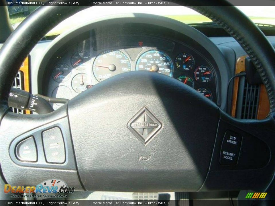 2005 International CXT Bright Yellow / Gray Photo #21