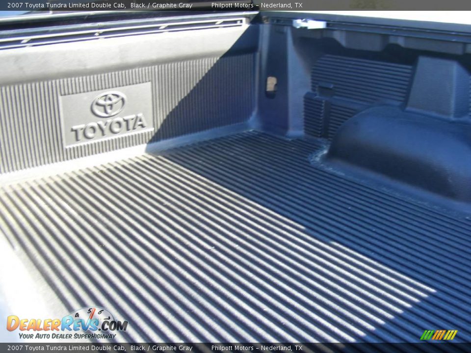 2007 Toyota Tundra Limited Double Cab Black / Graphite Gray Photo #25