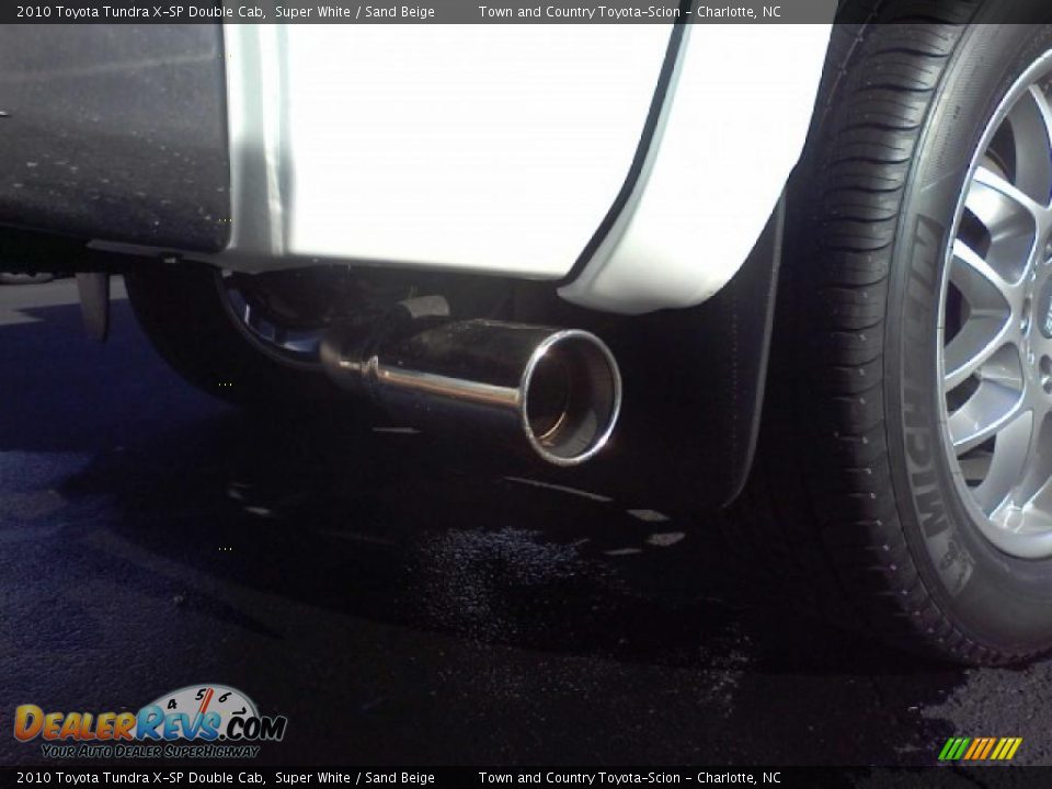 2010 Toyota Tundra X-SP Double Cab Super White / Sand Beige Photo #26