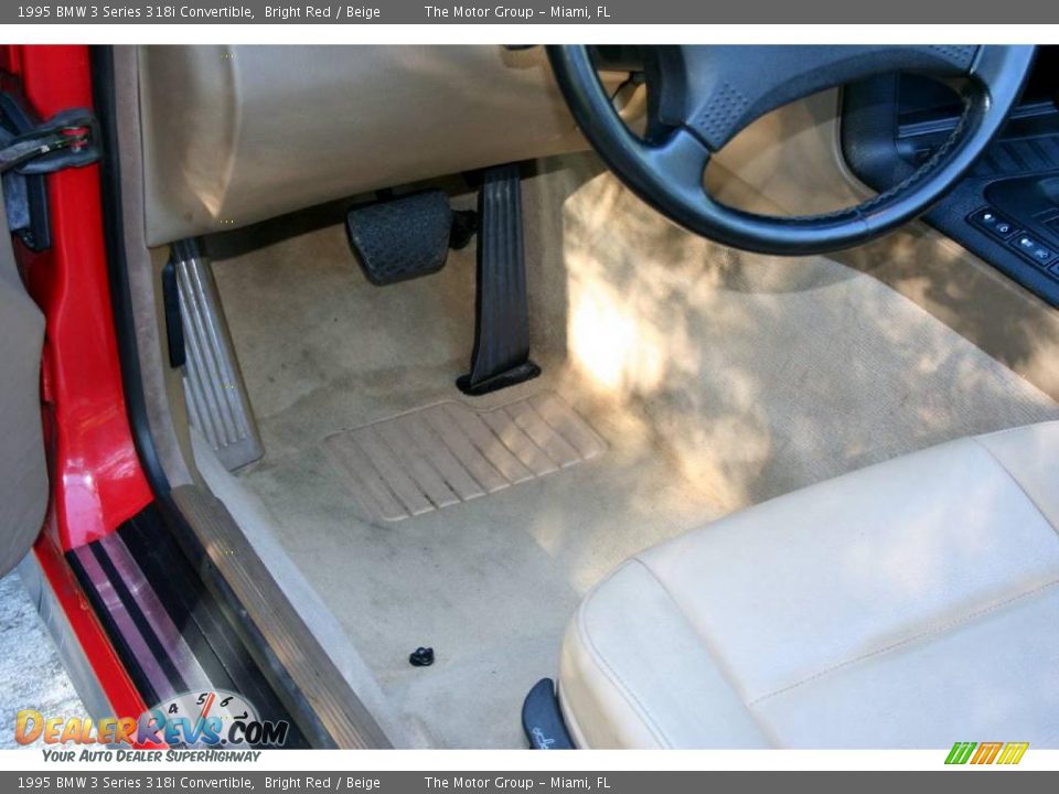 1995 BMW 3 Series 318i Convertible Bright Red / Beige Photo #35
