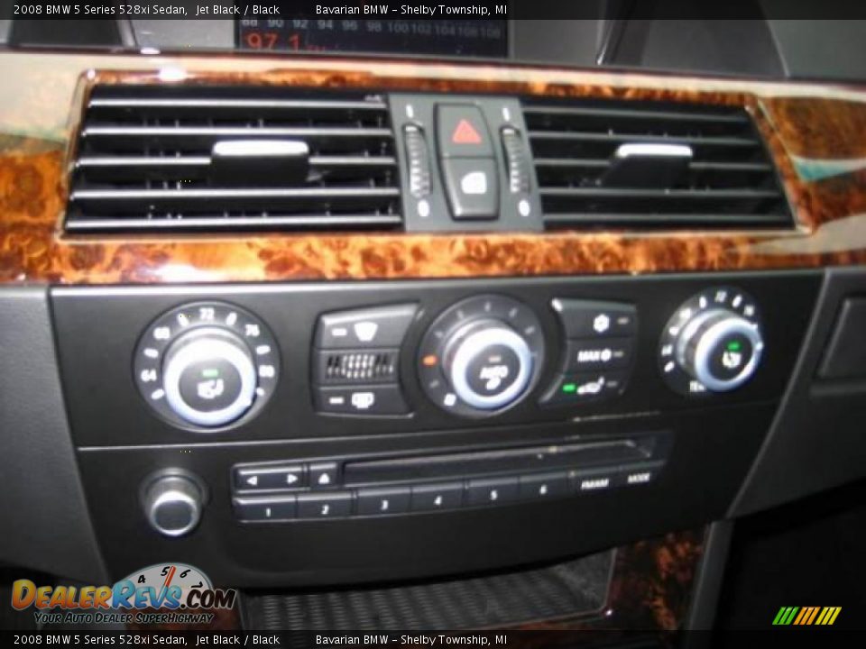 2008 BMW 5 Series 528xi Sedan Jet Black / Black Photo #19