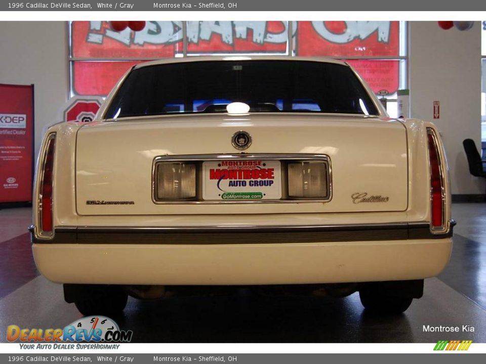 1996 Cadillac DeVille Sedan White / Gray Photo #6