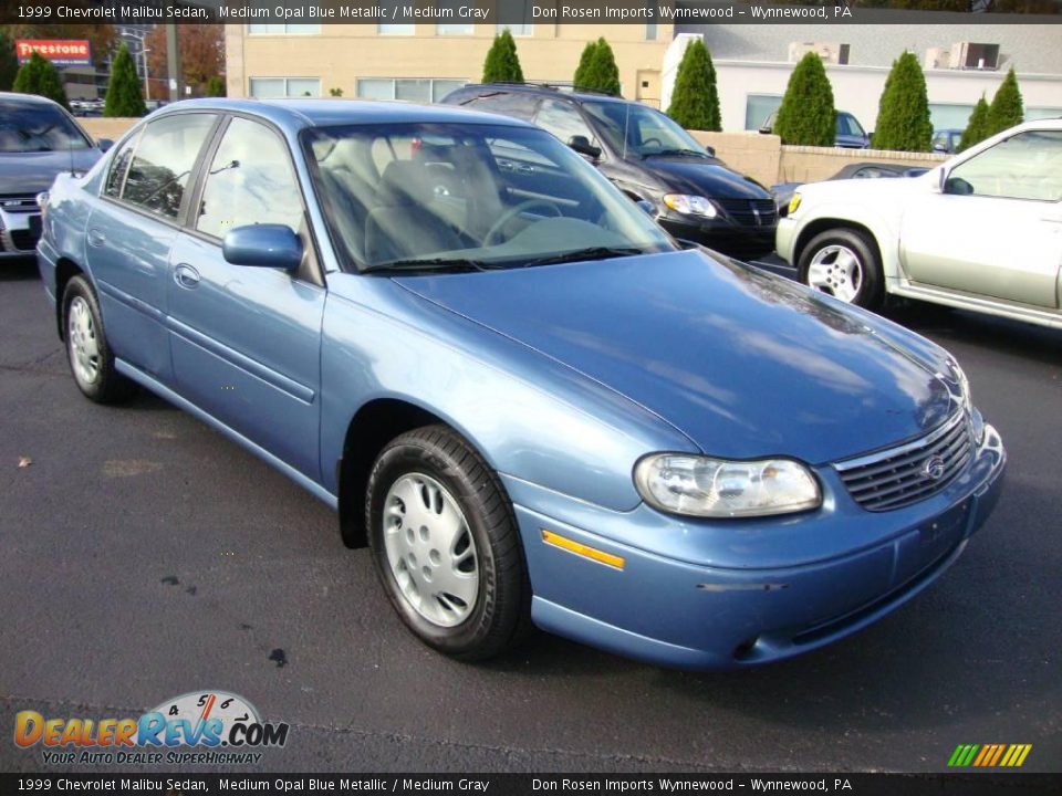 1999 Chevrolet Malibu Sedan Medium Opal Blue Metallic / Medium Gray Photo #4