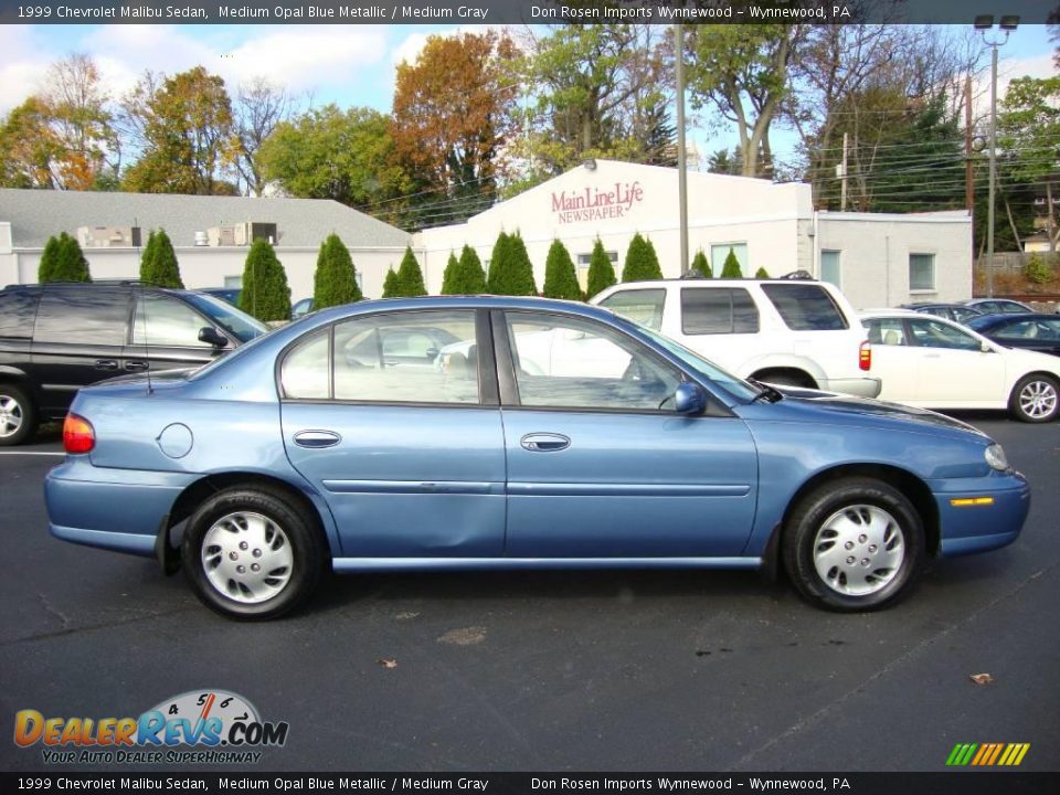 1999 Chevrolet Malibu Sedan Medium Opal Blue Metallic / Medium Gray Photo #6