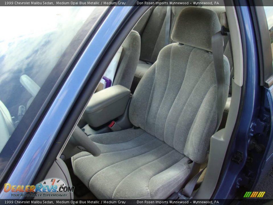 1999 Chevrolet Malibu Sedan Medium Opal Blue Metallic / Medium Gray Photo #16
