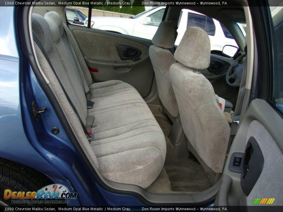 1999 Chevrolet Malibu Sedan Medium Opal Blue Metallic / Medium Gray Photo #20