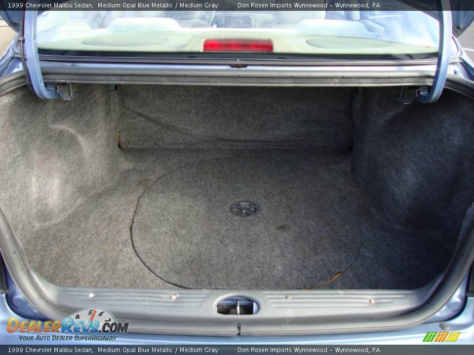 1999 Chevrolet Malibu Sedan Medium Opal Blue Metallic / Medium Gray Photo #23
