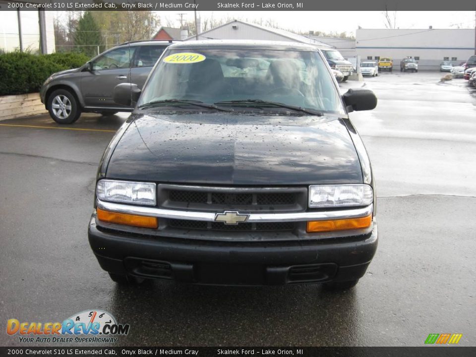 2000 Chevrolet S10 LS Extended Cab Onyx Black / Medium Gray Photo #4