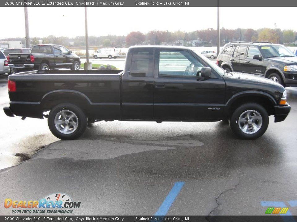 2000 Chevrolet S10 LS Extended Cab Onyx Black / Medium Gray Photo #7