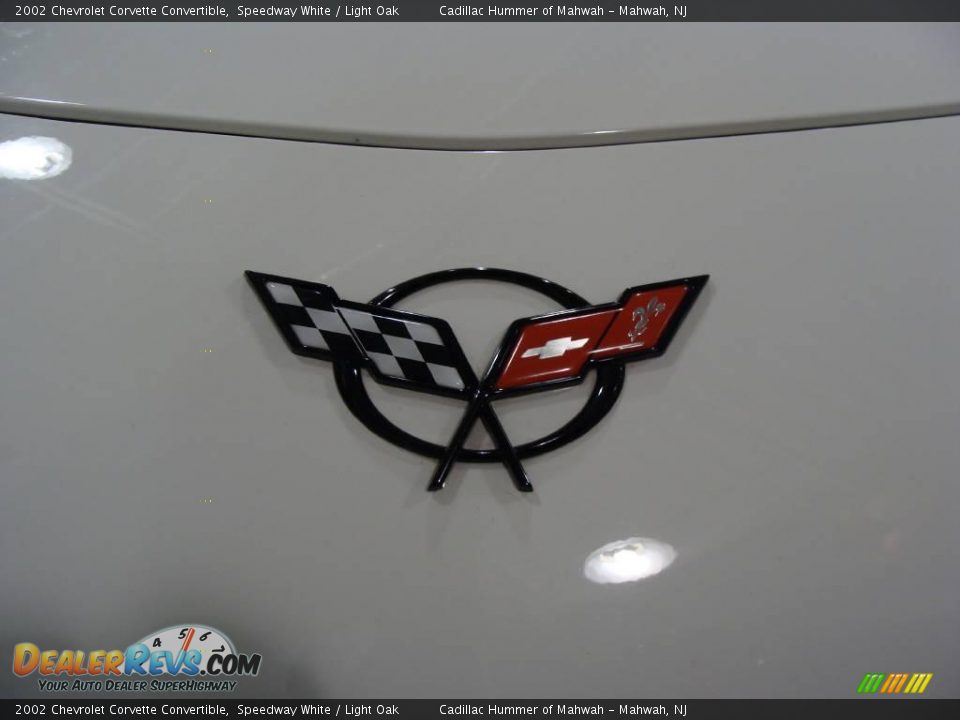 2002 Chevrolet Corvette Convertible Speedway White / Light Oak Photo #9
