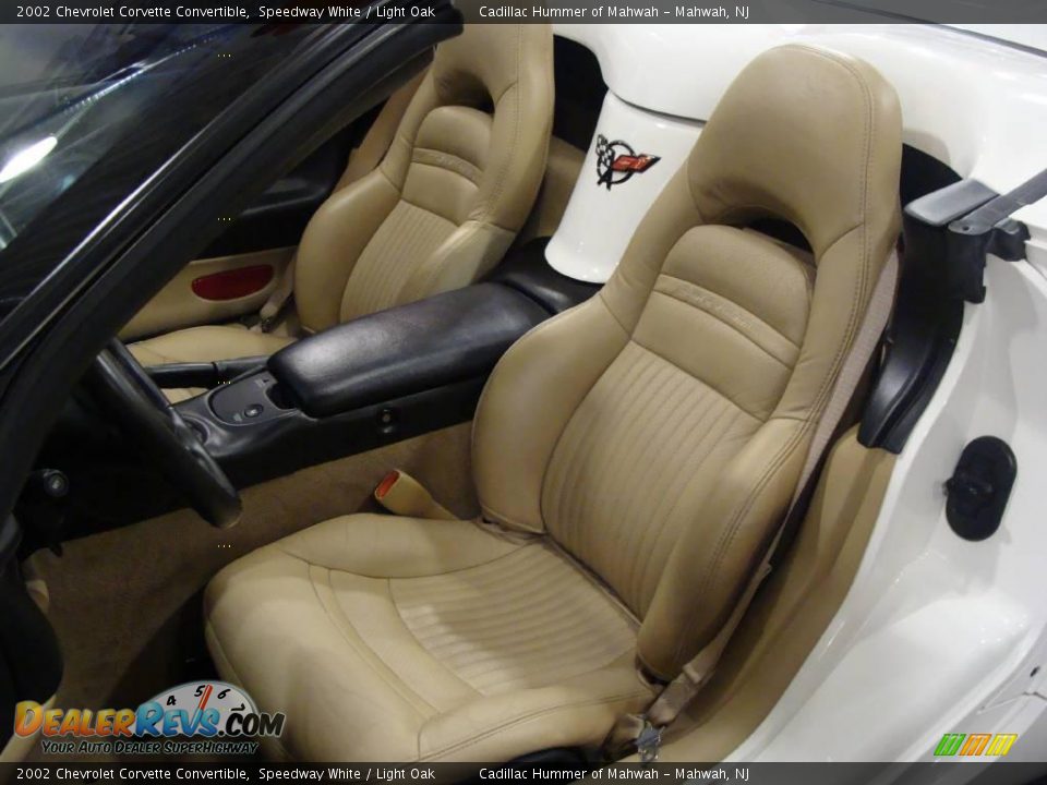 2002 Chevrolet Corvette Convertible Speedway White / Light Oak Photo #13