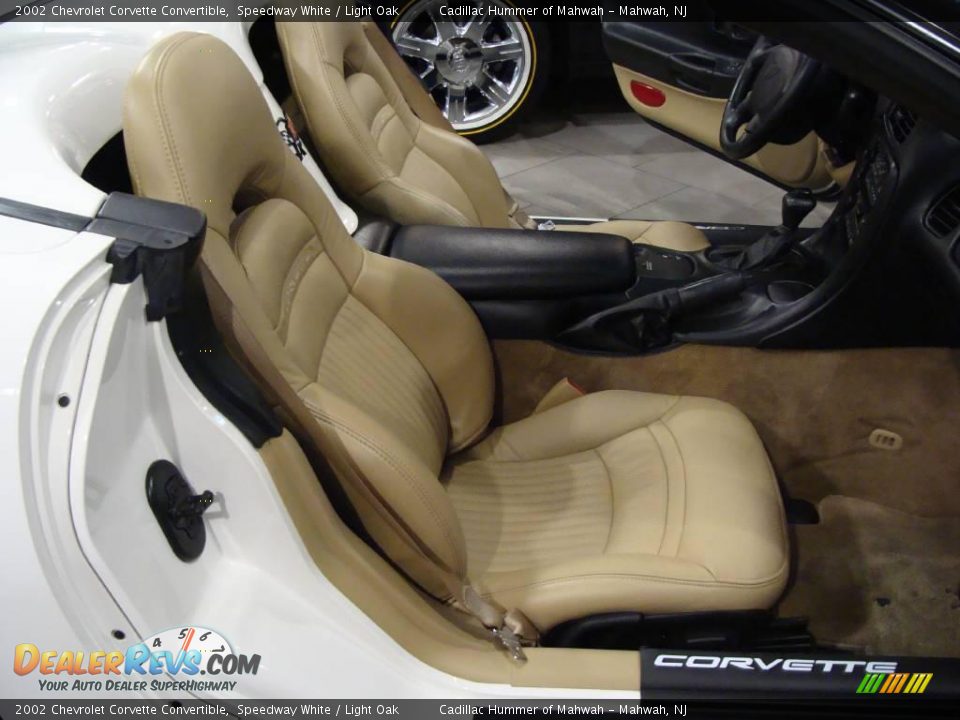 2002 Chevrolet Corvette Convertible Speedway White / Light Oak Photo #14