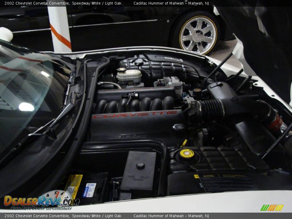 2002 Chevrolet Corvette Convertible Speedway White / Light Oak Photo #24