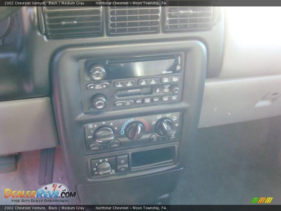 2002 Chevrolet Venture Black / Medium Gray Photo #13