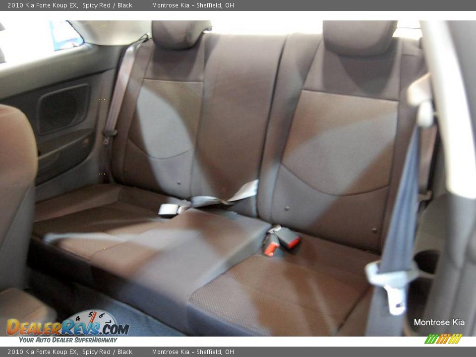 2010 Kia Forte Koup EX Spicy Red / Black Photo #16