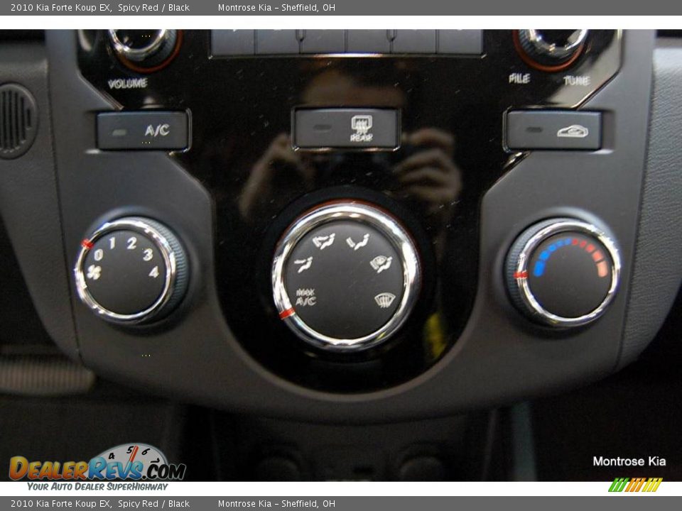 2010 Kia Forte Koup EX Spicy Red / Black Photo #24