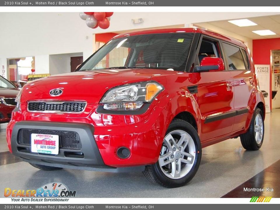 2010 Kia Soul + Molten Red / Black Soul Logo Cloth Photo #2