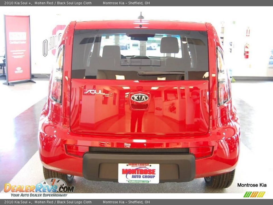 2010 Kia Soul + Molten Red / Black Soul Logo Cloth Photo #5