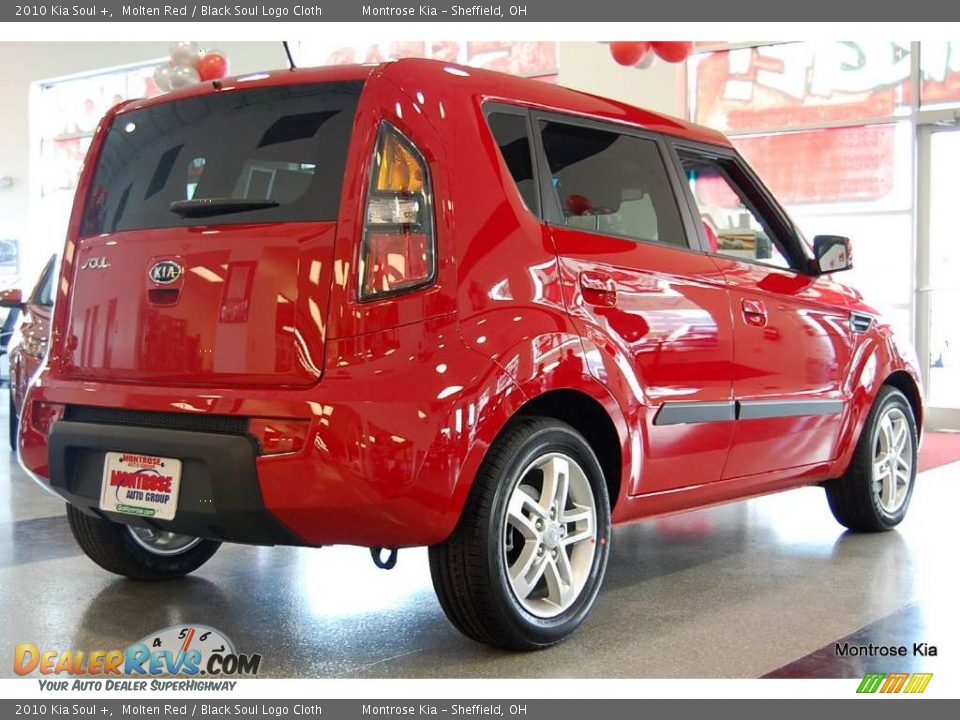 2010 Kia Soul + Molten Red / Black Soul Logo Cloth Photo #7