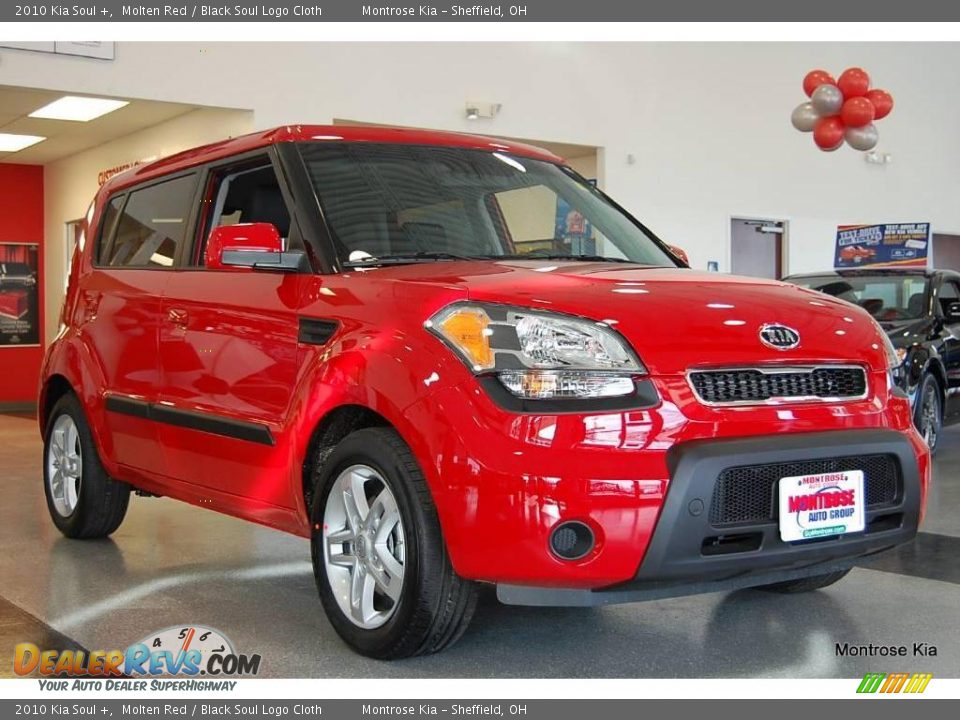 2010 Kia Soul + Molten Red / Black Soul Logo Cloth Photo #9
