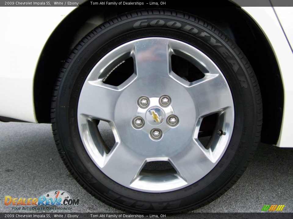 2009 Chevrolet Impala SS White / Ebony Photo #8