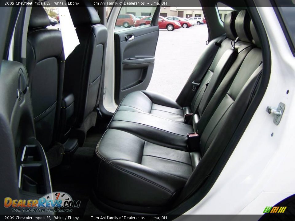 2009 Chevrolet Impala SS White / Ebony Photo #10