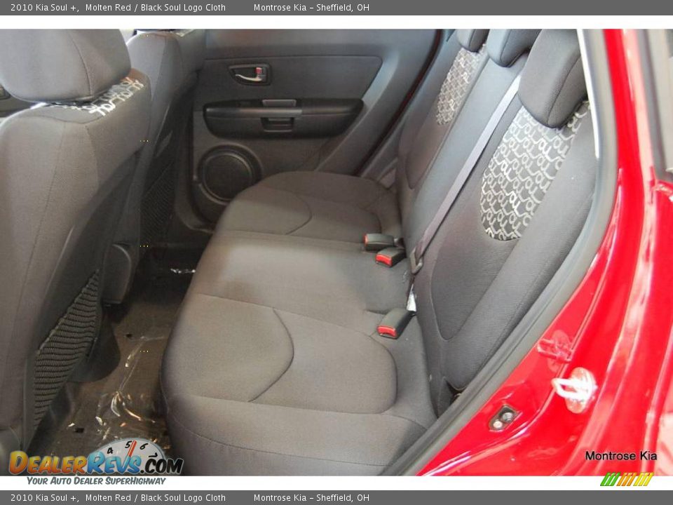 2010 Kia Soul + Molten Red / Black Soul Logo Cloth Photo #17