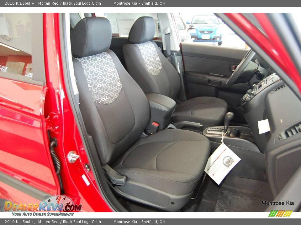 2010 Kia Soul + Molten Red / Black Soul Logo Cloth Photo #20