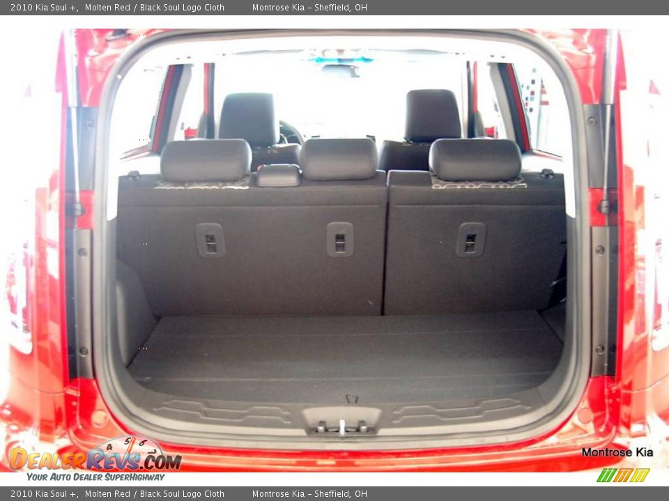 2010 Kia Soul + Molten Red / Black Soul Logo Cloth Photo #22