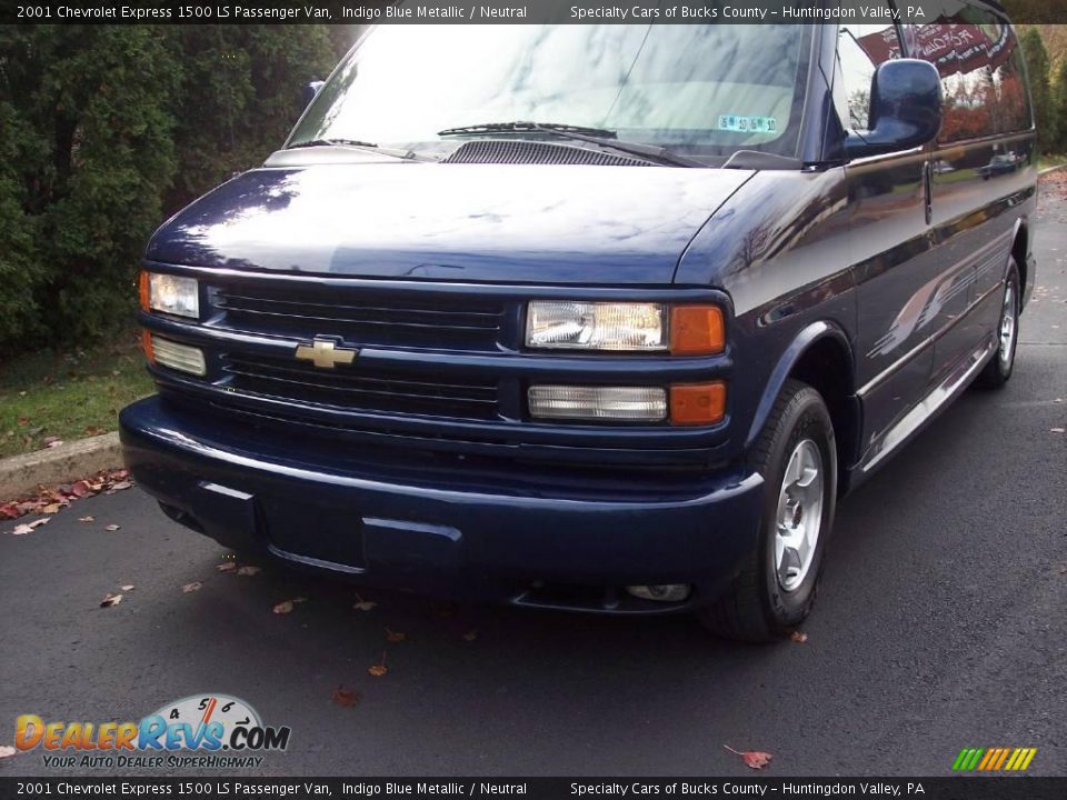 2001 Chevrolet Express 1500 LS Passenger Van Indigo Blue Metallic / Neutral Photo #3