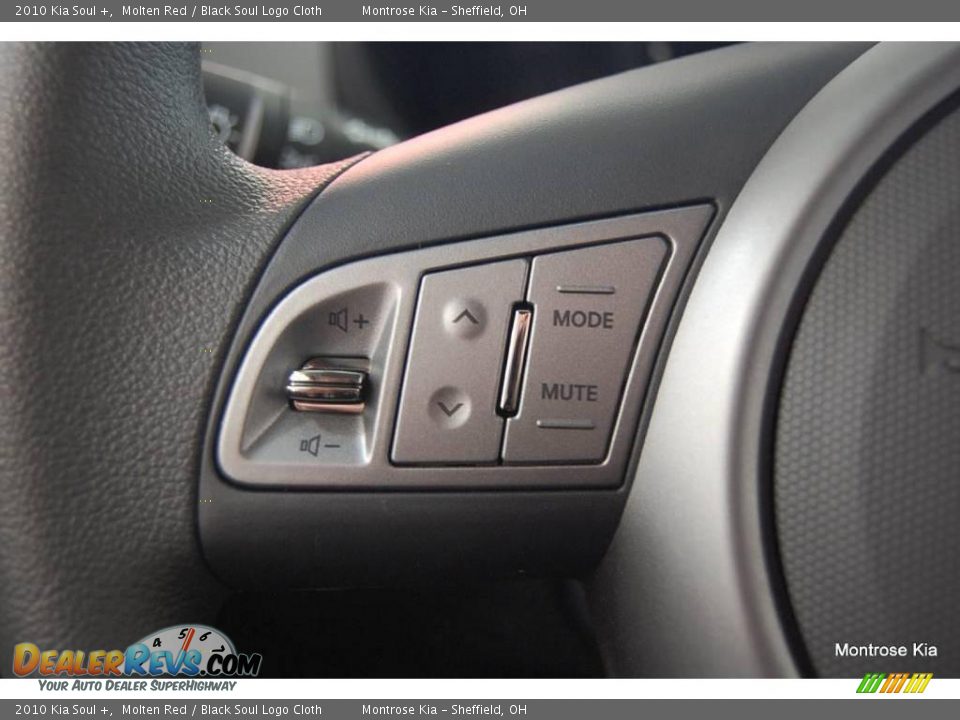2010 Kia Soul + Molten Red / Black Soul Logo Cloth Photo #30