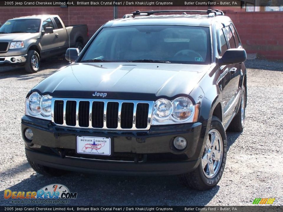 2005 Jeep Grand Cherokee Limited 4x4 Brilliant Black Crystal Pearl / Dark Khaki/Light Graystone Photo #12