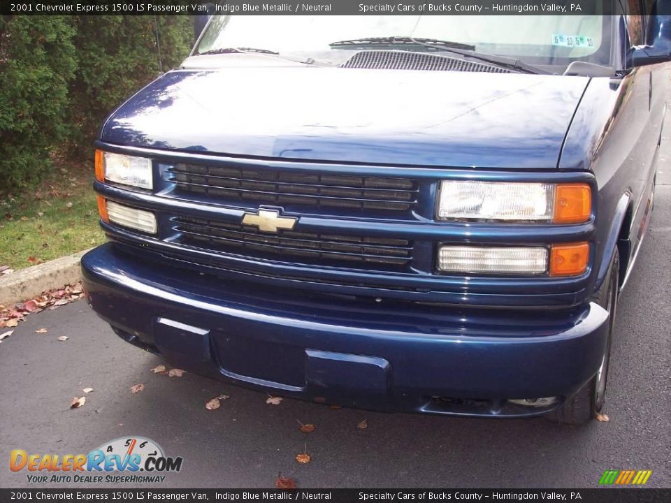 2001 Chevrolet Express 1500 LS Passenger Van Indigo Blue Metallic / Neutral Photo #12